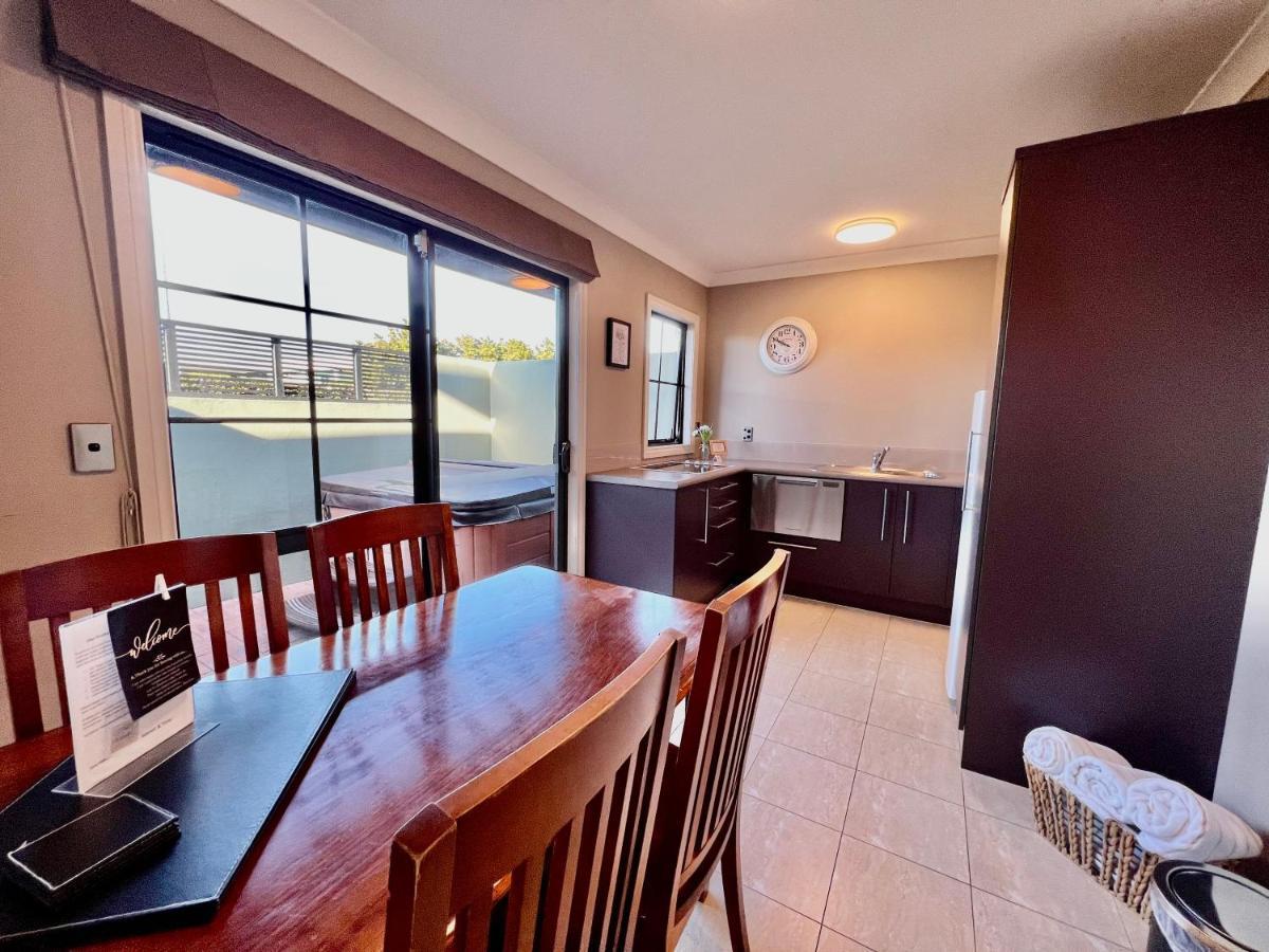 Quantum Lodge Motor Inn Hamilton Esterno foto
