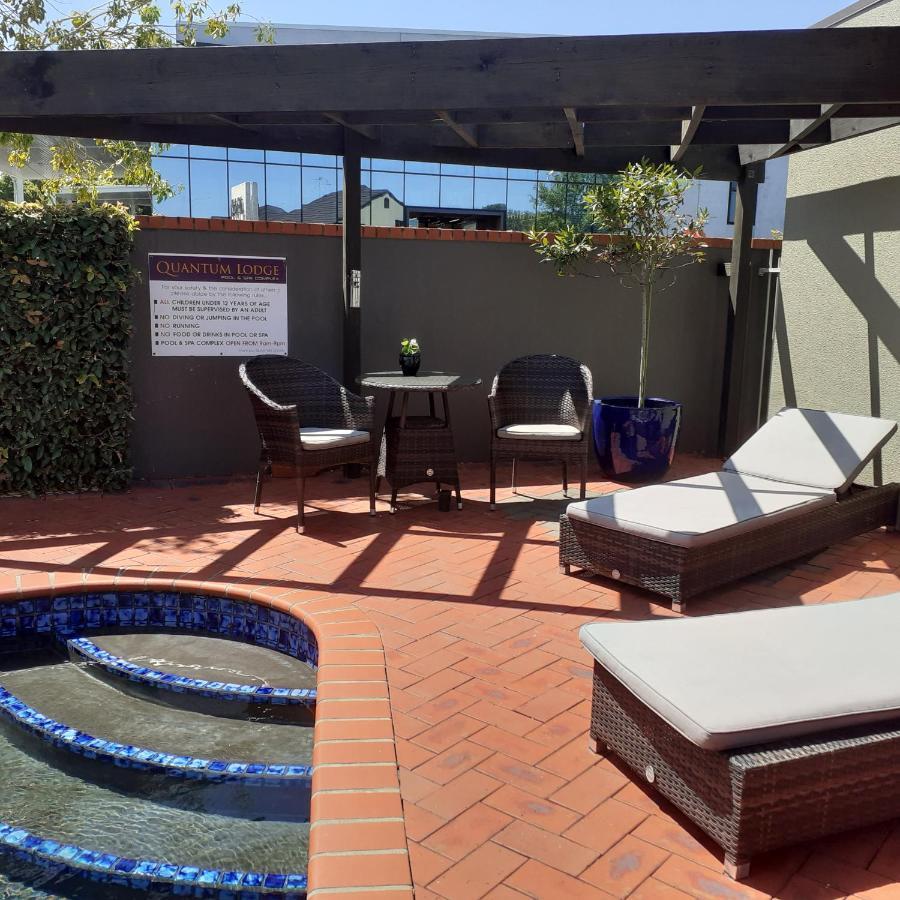 Quantum Lodge Motor Inn Hamilton Esterno foto